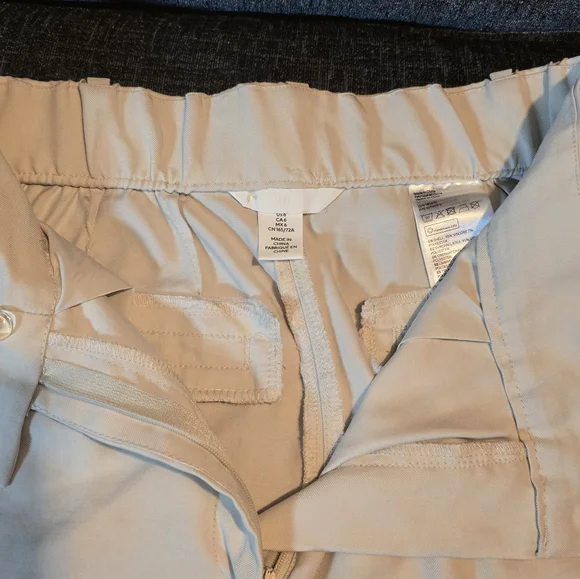 H&M High Rise Pleated Ankle Taper Chinos Loose Fit - Picture 4 of 12